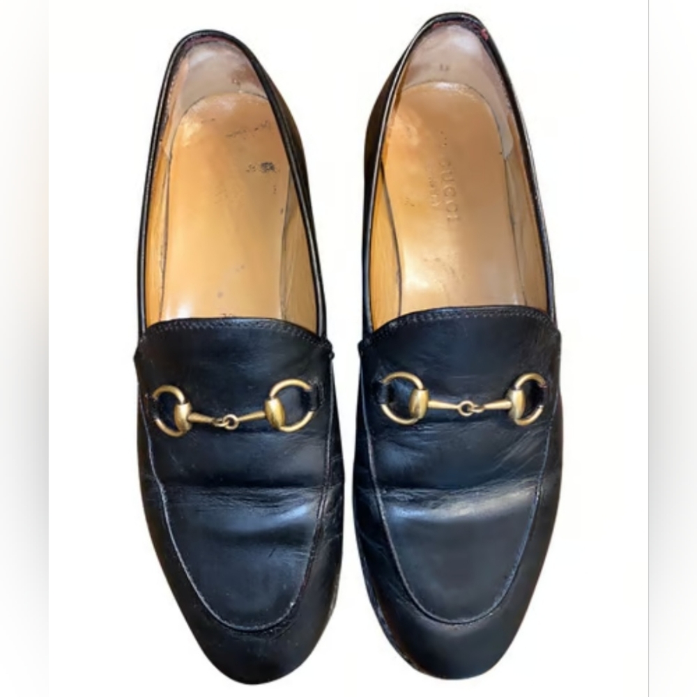 Shoe